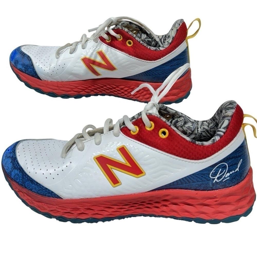 New Balance Fresh Foam Velo v2 Turf Softball Shoes Womens 8 Red White Blue